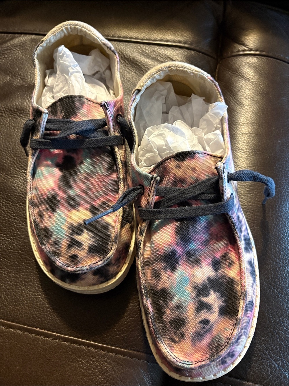 Women's Tie-Dye Canvas Sneakers Pink Blue Black. “HEY DUDE” Brand.
Lightweight